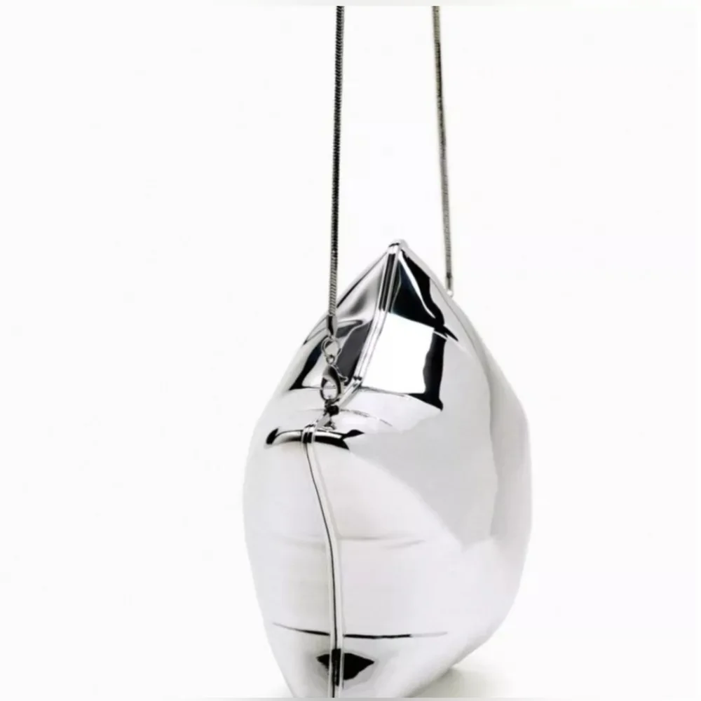 NWT Zara METALLIC SILVER BALLOON STAR SHAPED BOX CLUTCH crossbody PURSE NEW - Picture 3 of 16